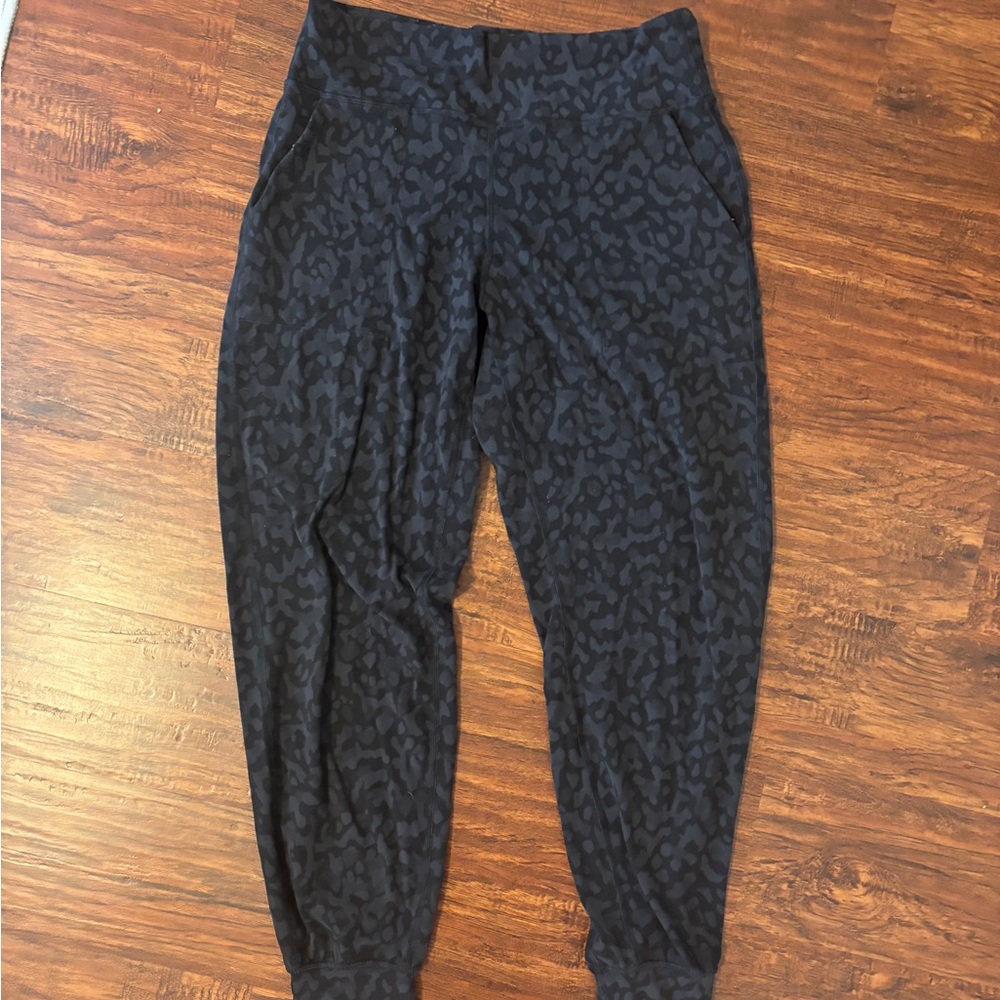 Lululemon Black Patterned Joggers